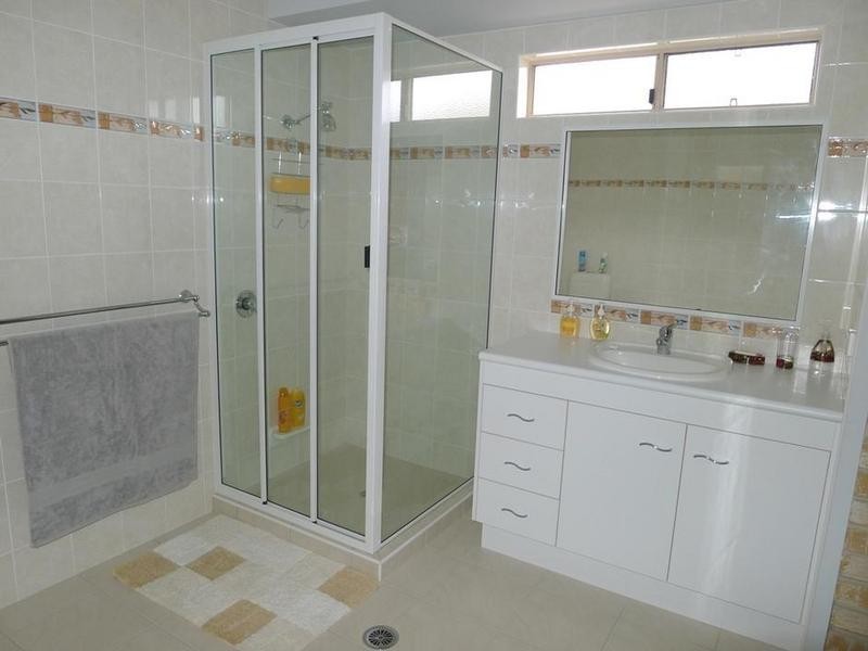 17 Noeme St, Burrum Heads QLD 4659