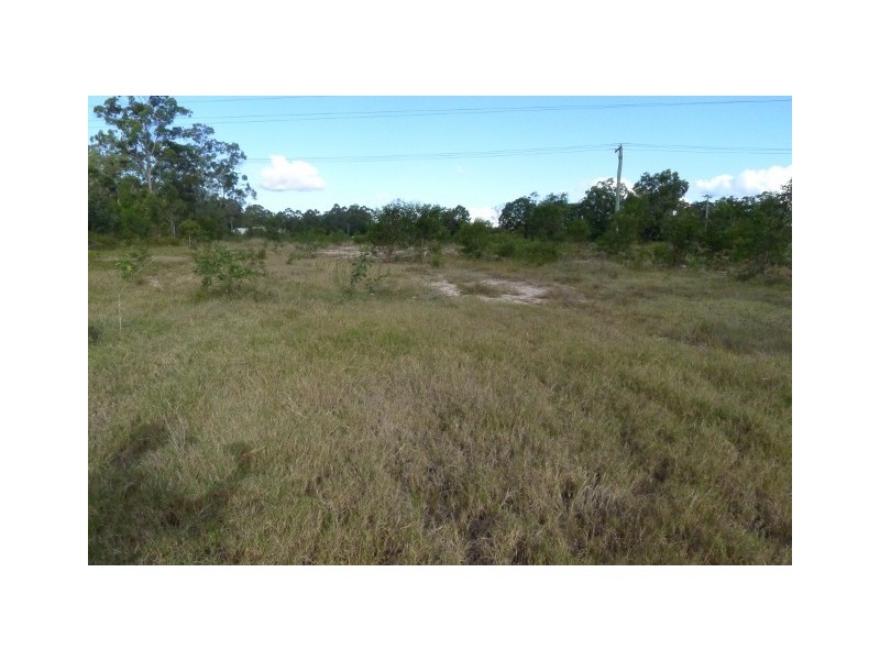 7 Power house Rd, Howard QLD 4659