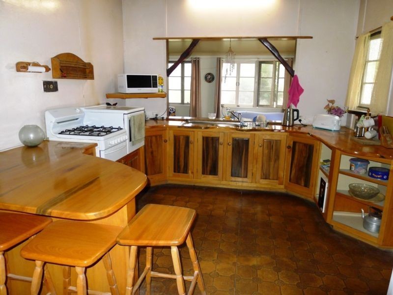 10 Agnes Street, Howard QLD 4659