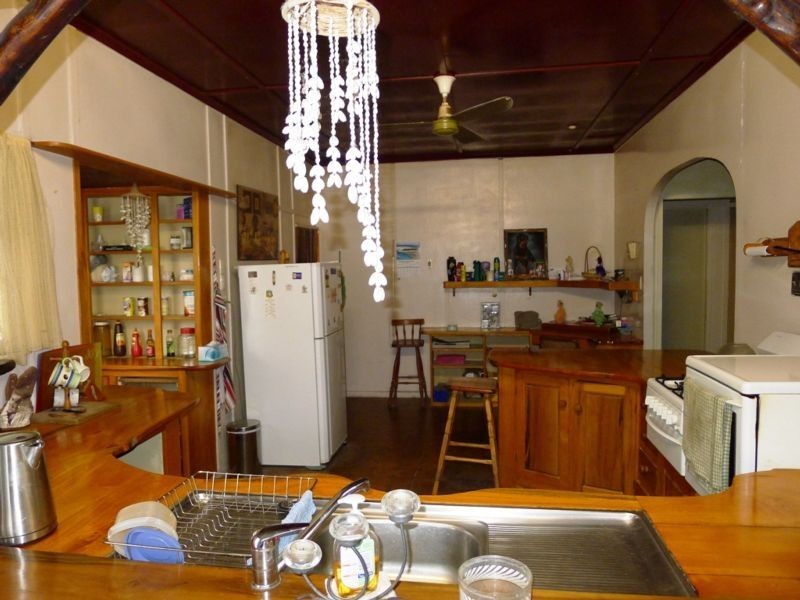 10 Agnes Street, Howard QLD 4659