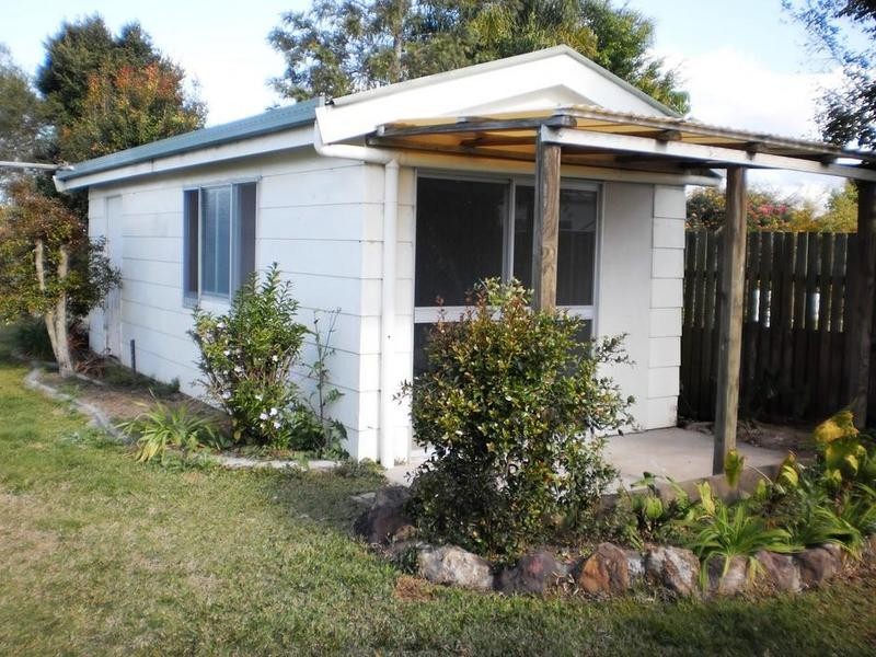 6 Crawford Street, Torbanlea QLD 4662