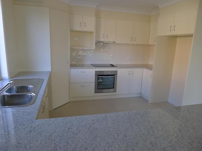 39 Barramundi Dr, Burrum Heads QLD 4659