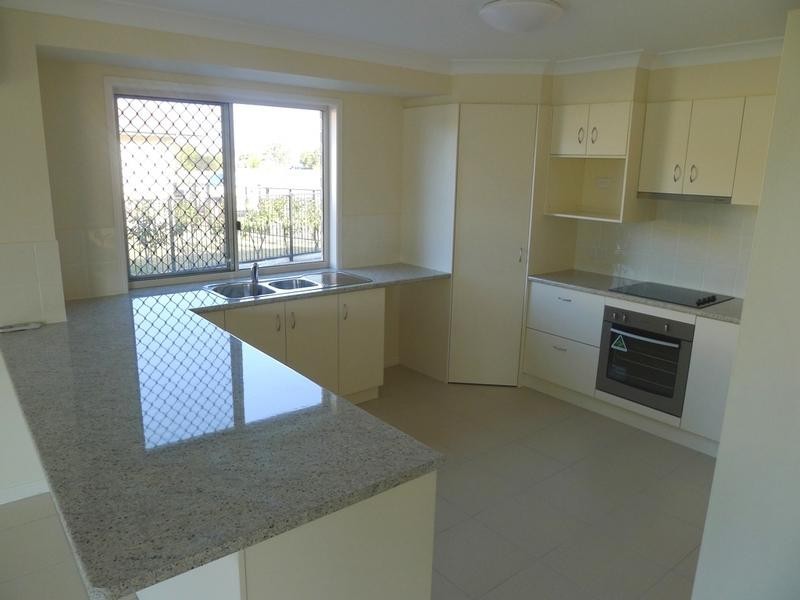 39 Barramundi Dr, Burrum Heads QLD 4659