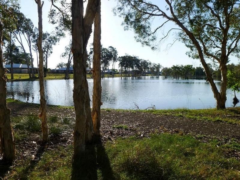 39 Barramundi Dr, Burrum Heads QLD 4659