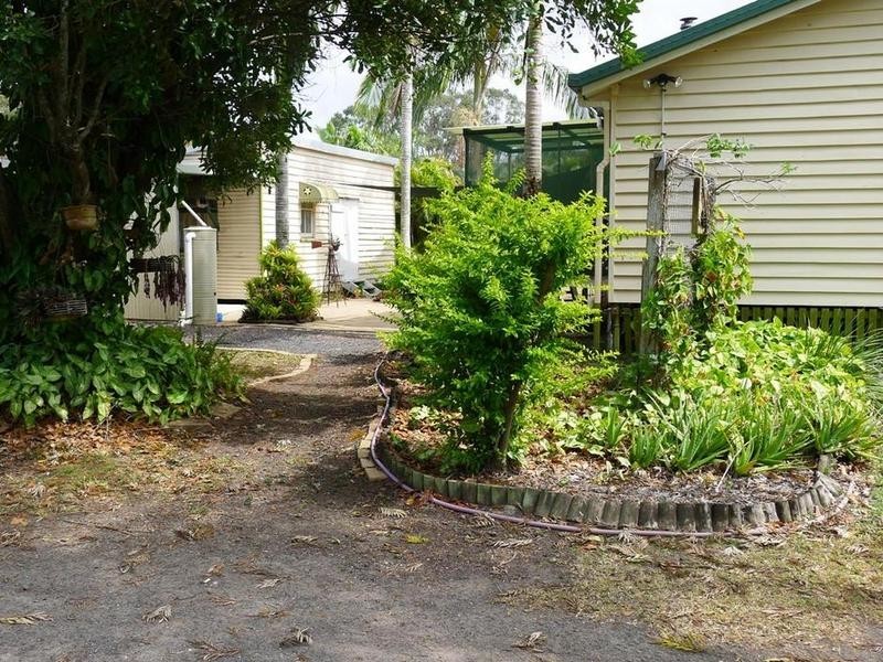 42-44 Hurley St, Howard QLD 4659