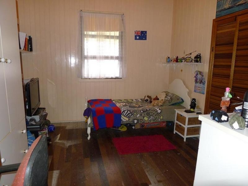 42-44 Hurley St, Howard QLD 4659