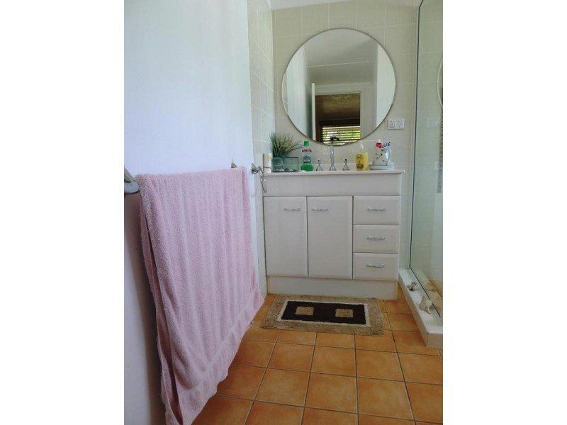 42-44 Hurley St, Howard QLD 4659