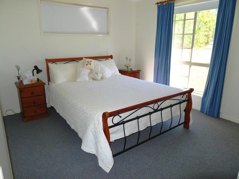 35 Kent Pde, Torbanlea QLD 4662