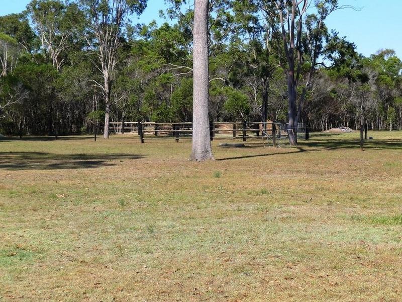 35 Kent Pde, Torbanlea QLD 4662