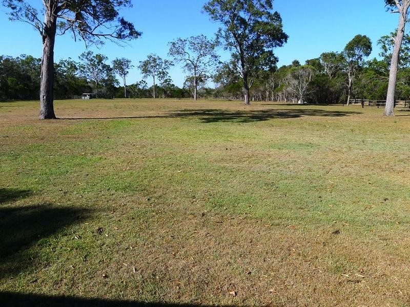 35 Kent Pde, Torbanlea QLD 4662