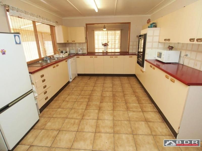 72 Hunter St, Torbanlea QLD 4662