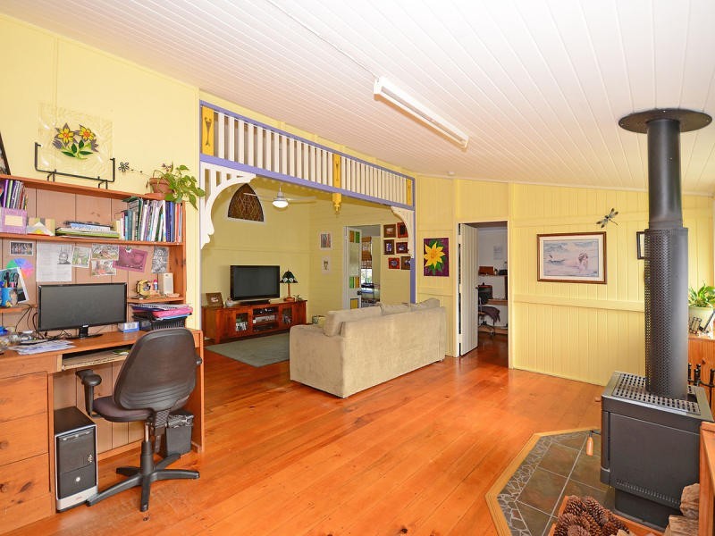 7 Hunter Street, Torbanlea QLD 4662