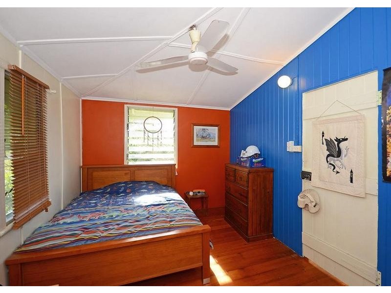 7 Hunter Street, Torbanlea QLD 4662