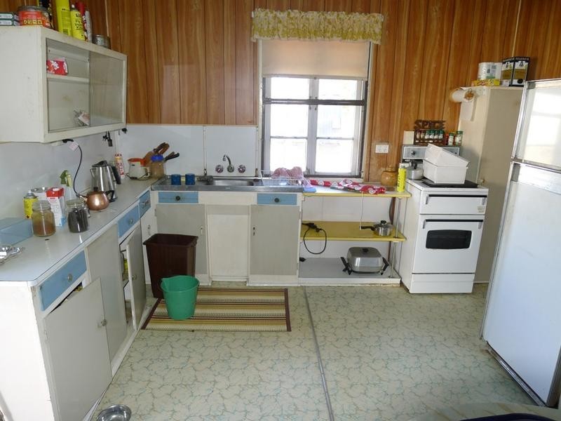 65 Watkins St, Howard QLD 4659