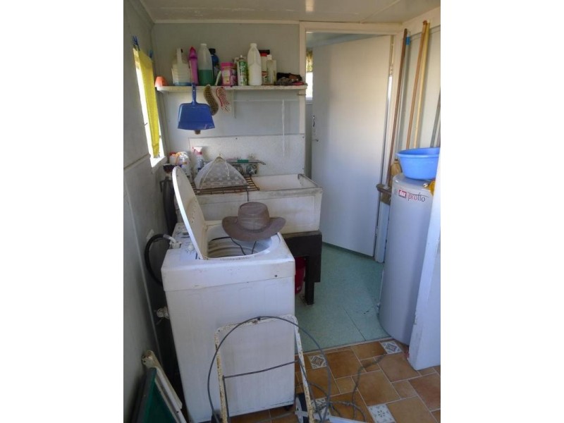 65 Watkins St, Howard QLD 4659