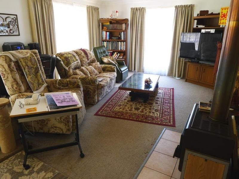 22 Kent St, Torbanlea QLD 4662