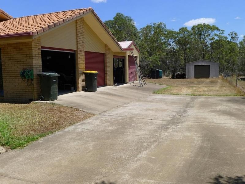 22 Kent St, Torbanlea QLD 4662