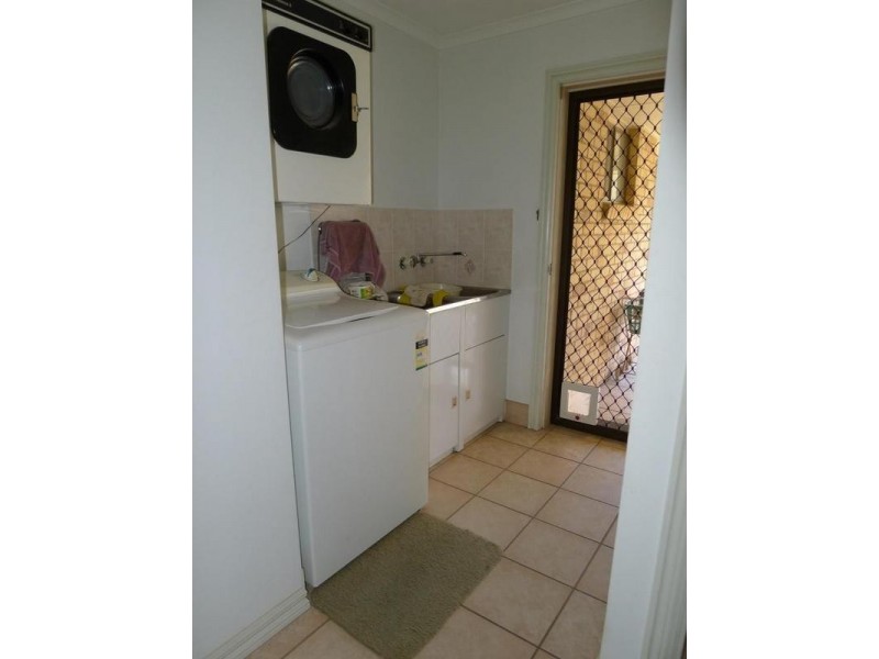 22 Kent St, Torbanlea QLD 4662