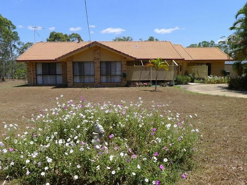22 Kent St, Torbanlea QLD 4662