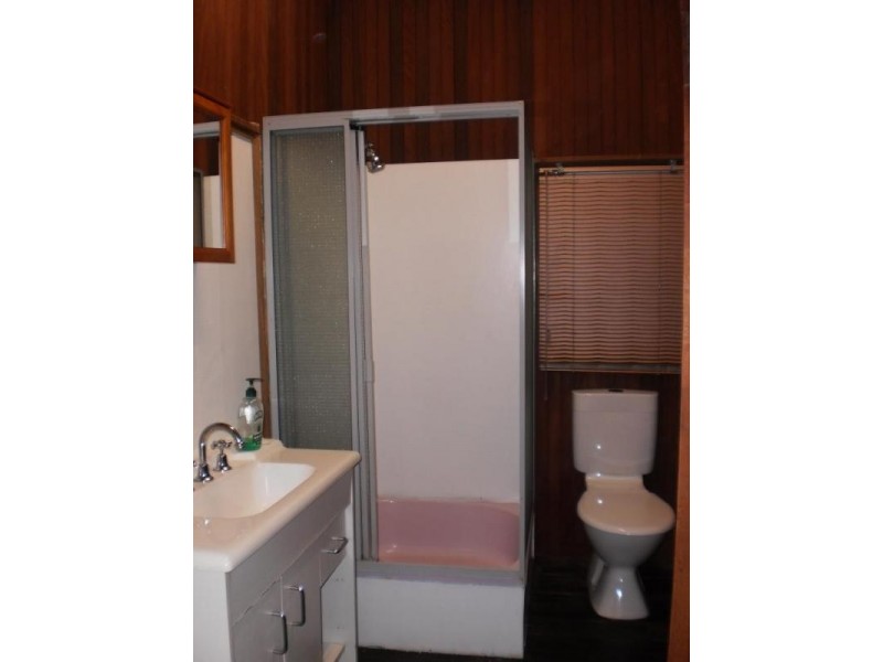 6 Martha St, Howard QLD 4659