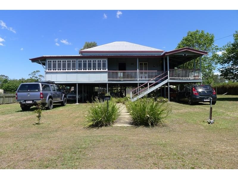 28 King St, Howard QLD 4659