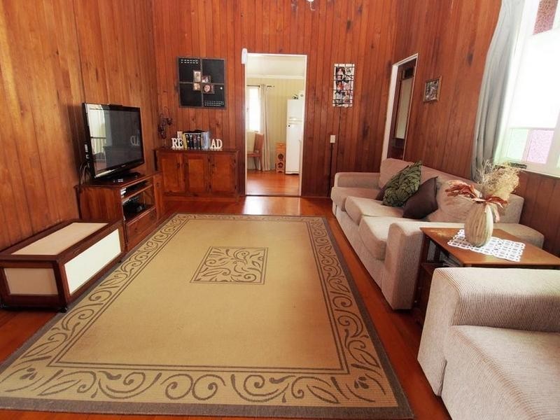 28 King St, Howard QLD 4659