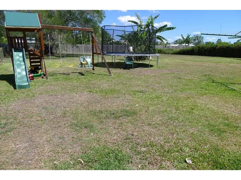 28 King St, Howard QLD 4659