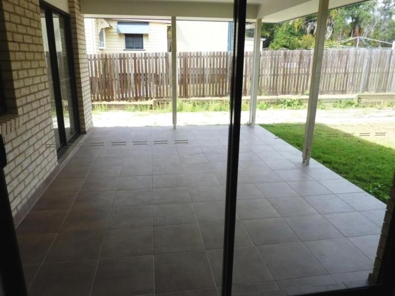 10 Charles Street, Howard QLD 4659