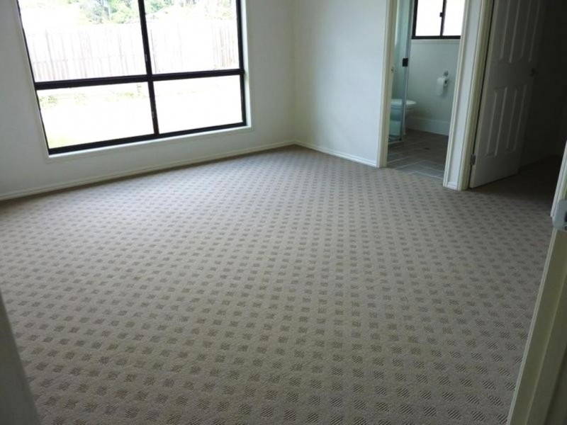 10 Charles Street, Howard QLD 4659