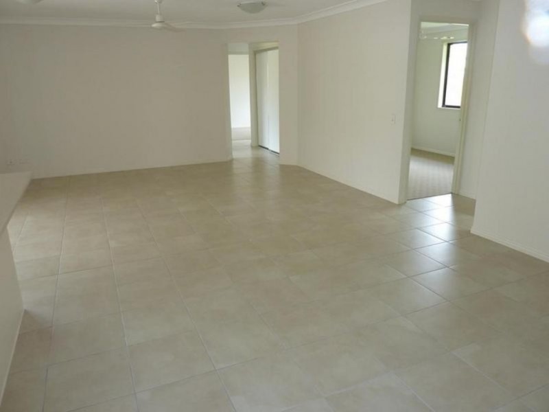 10 Charles Street, Howard QLD 4659