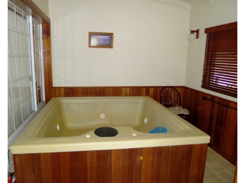 284 Pacific Haven Cct, Pacific Haven QLD 4659