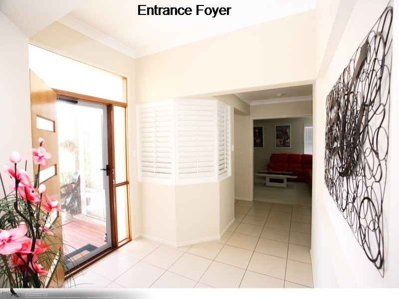 13 Fulmar Ct, Burrum Heads QLD 4659