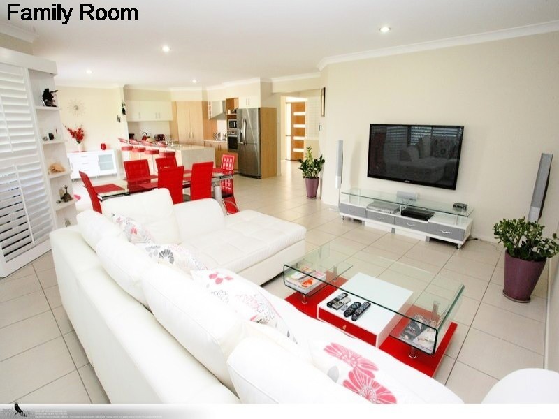 13 Fulmar Ct, Burrum Heads QLD 4659