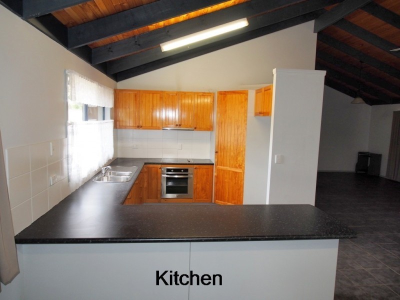 16 Island Close, Pacific Haven QLD 4659