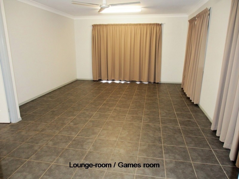 16 Island Close, Pacific Haven QLD 4659