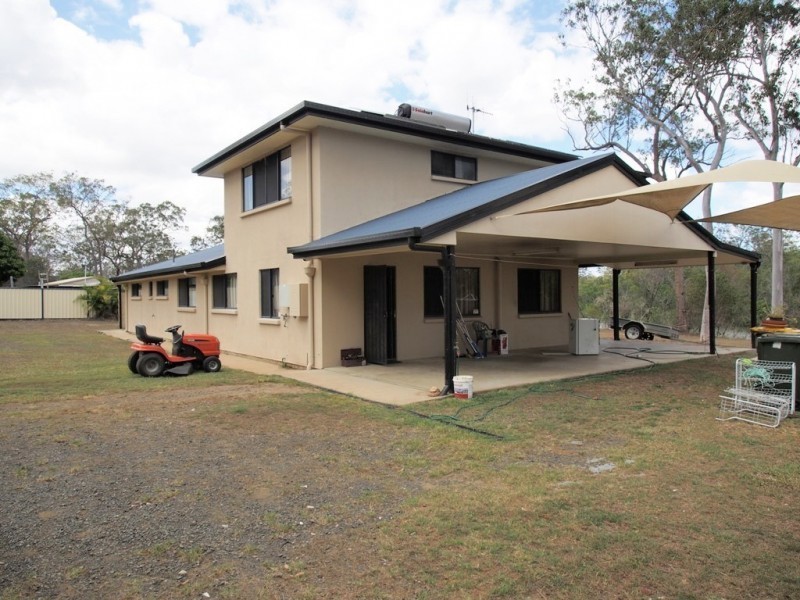 16 Island Close, Pacific Haven QLD 4659
