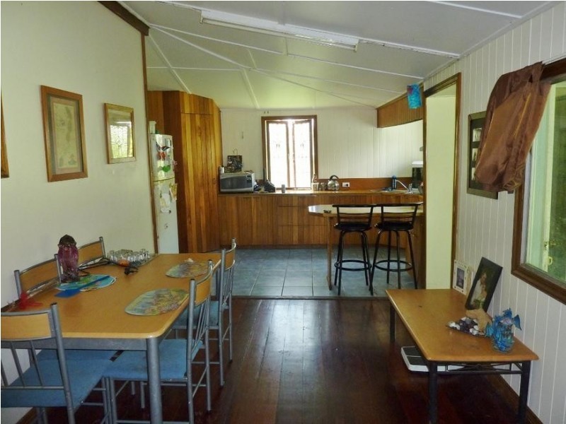 18 Thomas Street, Howard QLD 4659