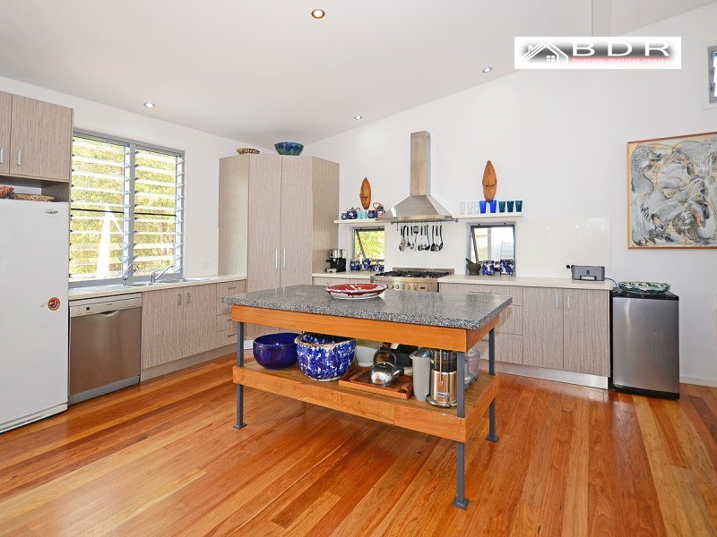 40 Dreamtime Av, Burrum Heads QLD 4659