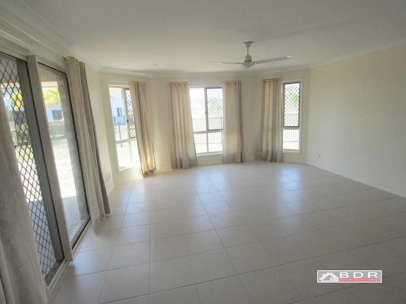 39 Barramundi Dr, Burrum Heads QLD 4659