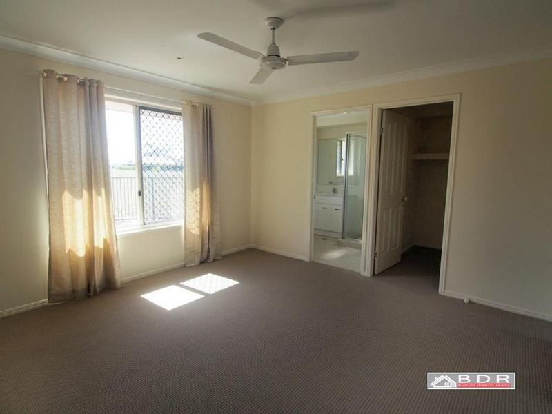 39 Barramundi Dr, Burrum Heads QLD 4659