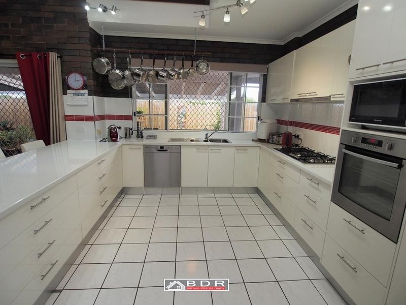 35 Beach Drive, Burrum Heads QLD 4659