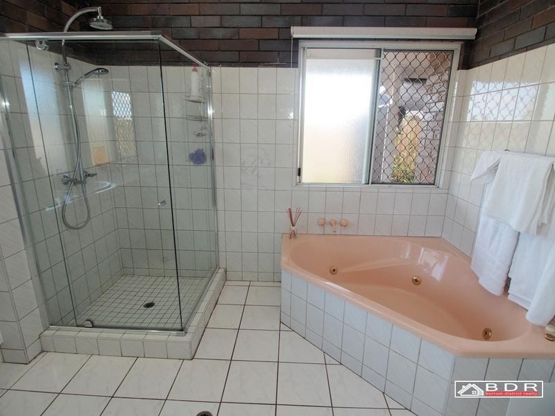 35 Beach Drive, Burrum Heads QLD 4659