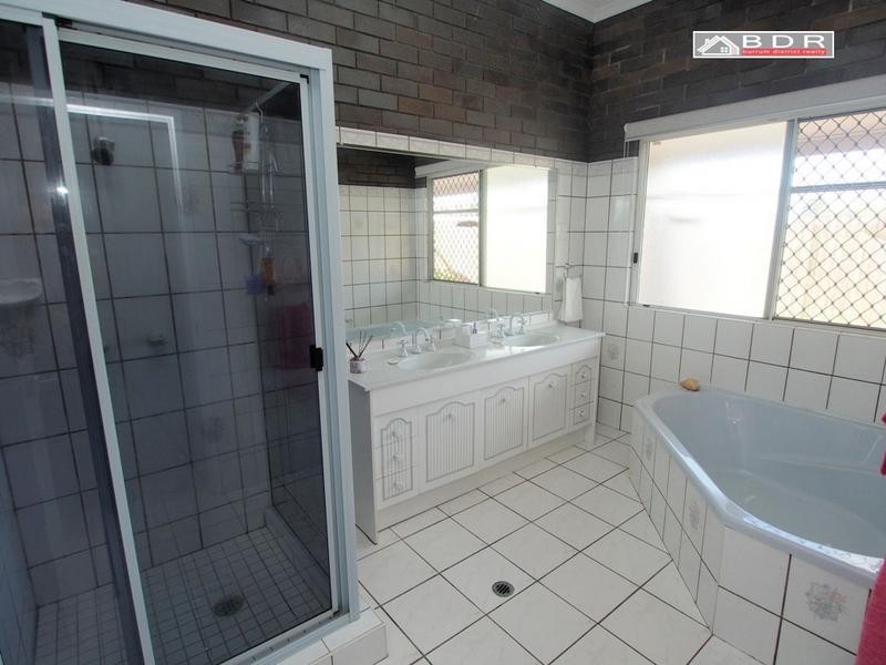 35 Beach Drive, Burrum Heads QLD 4659