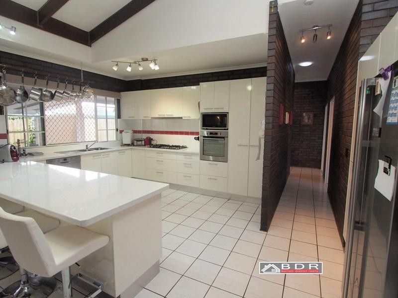 35 Beach Drive, Burrum Heads QLD 4659