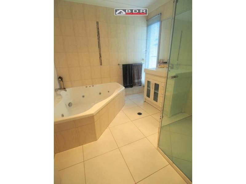 39 Mary Street, Howard QLD 4659