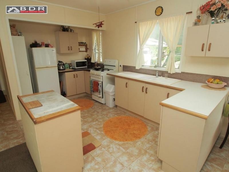 60 Robertson St, Torbanlea QLD 4662
