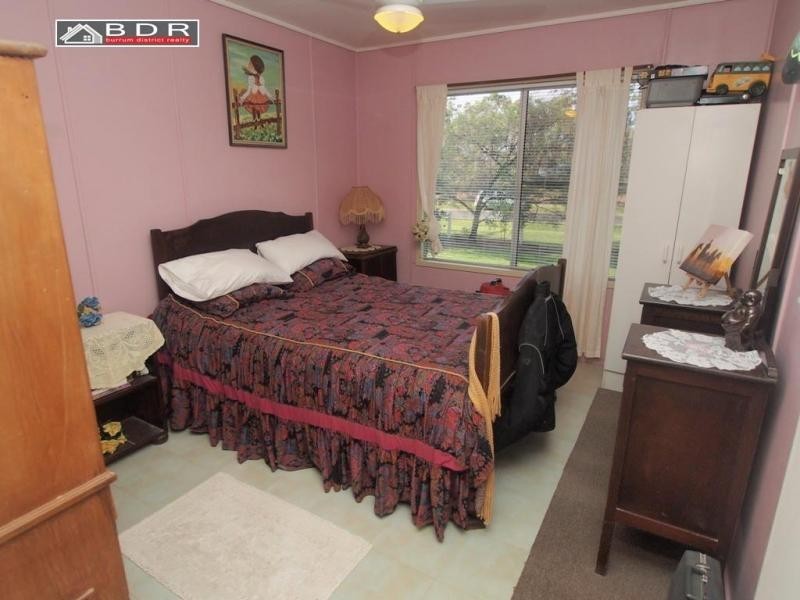 60 Robertson St, Torbanlea QLD 4662