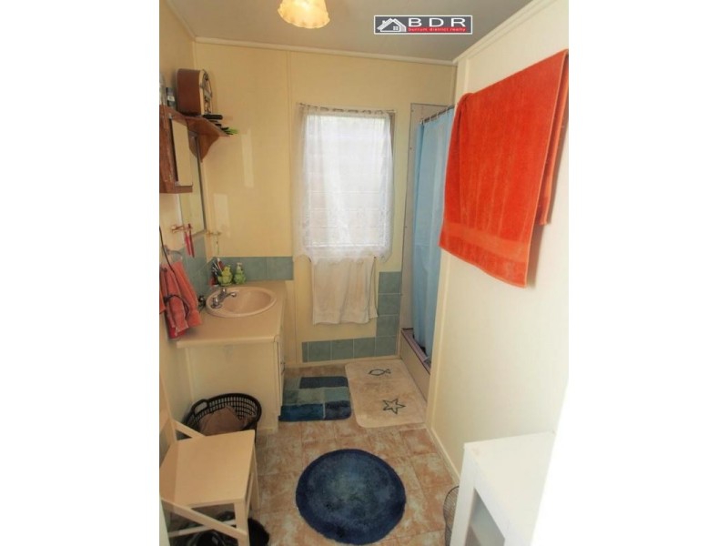 60 Robertson St, Torbanlea QLD 4662