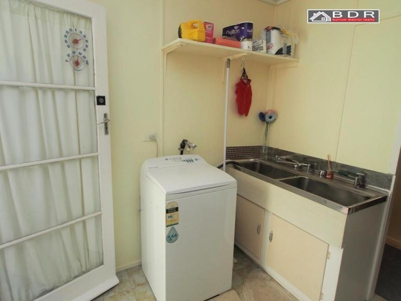 60 Robertson St, Torbanlea QLD 4662