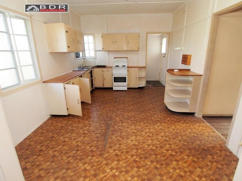 8 Agnes Street, Howard QLD 4659